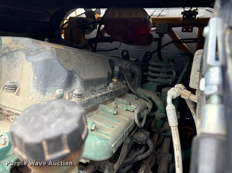 image for item OK9491 2005 Volvo A25D articulated haul truck