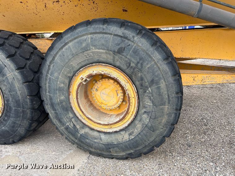 image for item OK9491 2005 Volvo A25D articulated haul truck