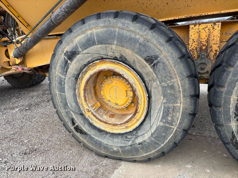 image for item OK9491 2005 Volvo A25D articulated haul truck