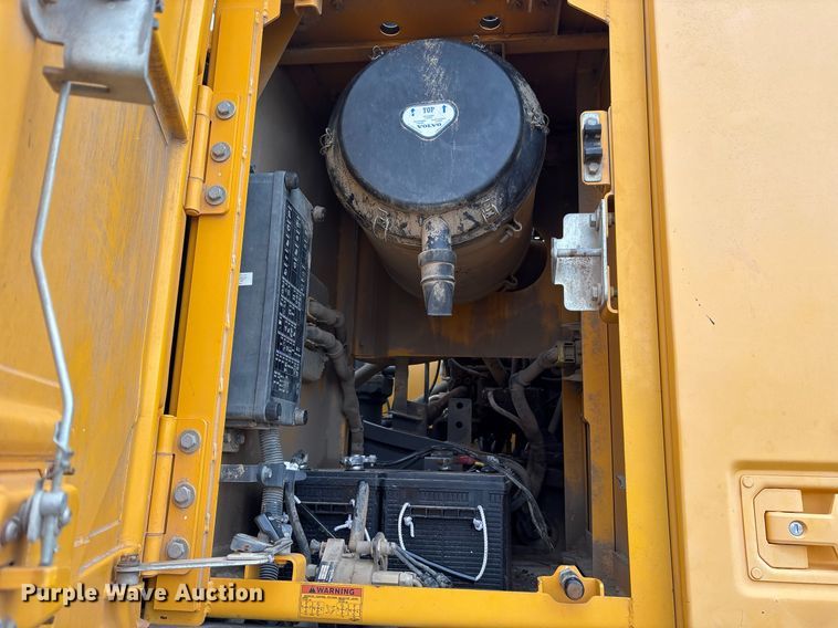 image for item OK9492 2015 Volvo EC350EL excavator