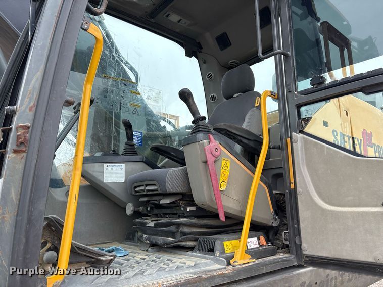 image for item OK9492 2015 Volvo EC350EL excavator