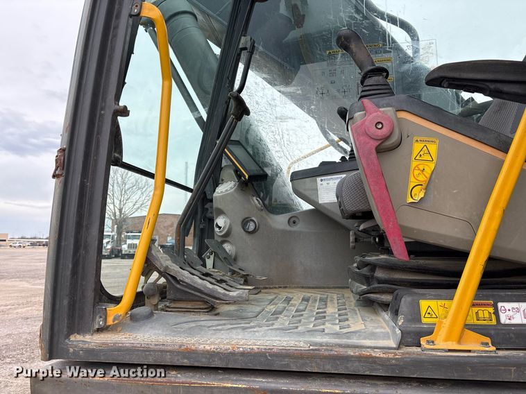 image for item OK9492 2015 Volvo EC350EL excavator