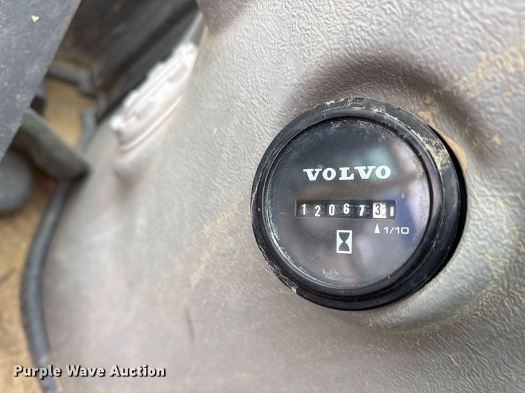 image for item OK9492 2015 Volvo EC350EL excavator