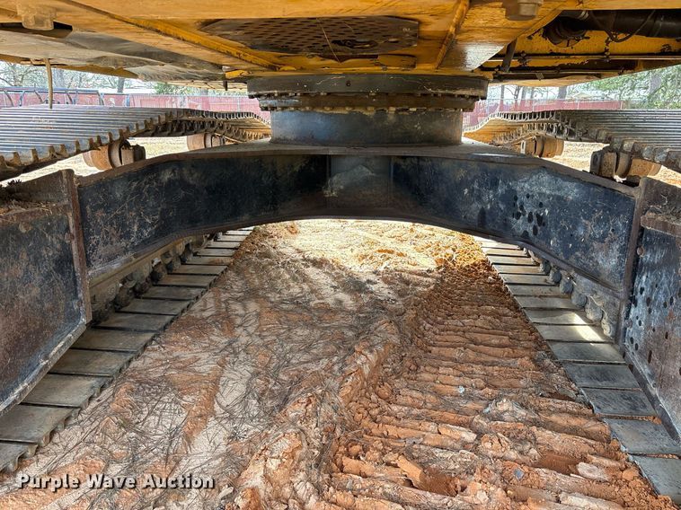 image for item OK9500 2007 John Deere 270D LC excavator