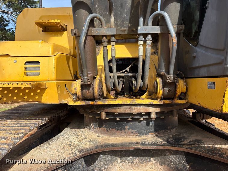 image for item OK9500 2007 John Deere 270D LC excavator