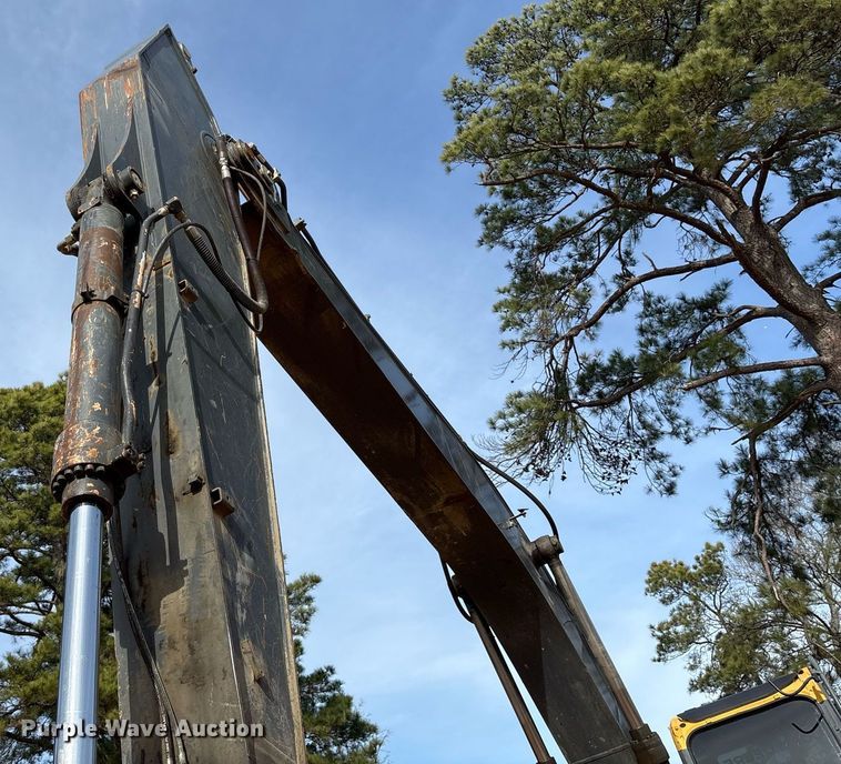 image for item OK9500 2007 John Deere 270D LC excavator