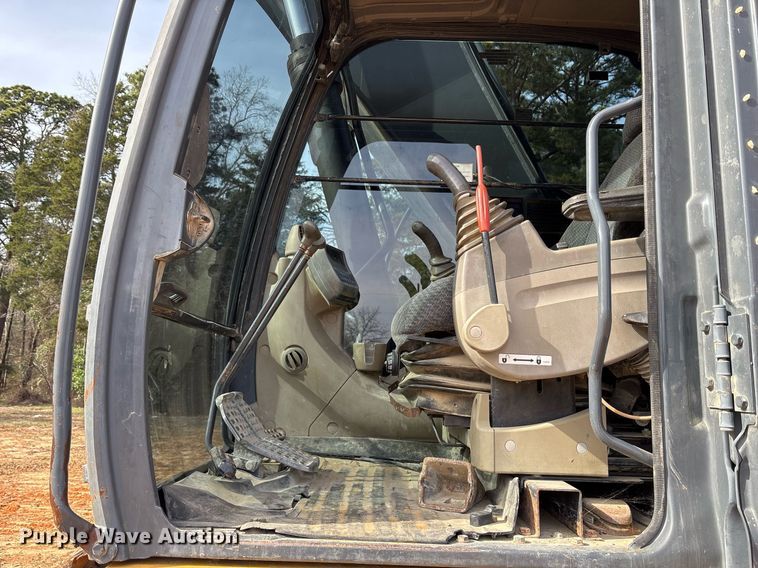 image for item OK9500 2007 John Deere 270D LC excavator