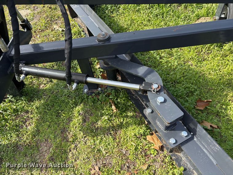 image for item OK9501 2023 Landhonor GM-12-96W skid steer grader