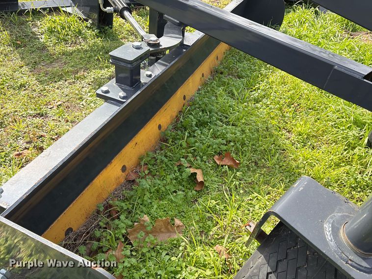 image for item OK9501 2023 Landhonor GM-12-96W skid steer grader