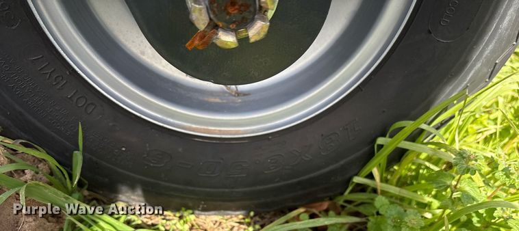 image for item OK9501 2023 Landhonor GM-12-96W skid steer grader