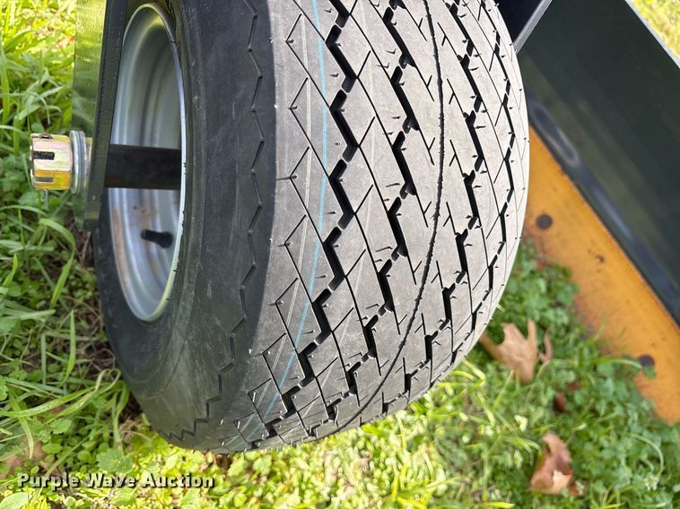 image for item OK9501 2023 Landhonor GM-12-96W skid steer grader