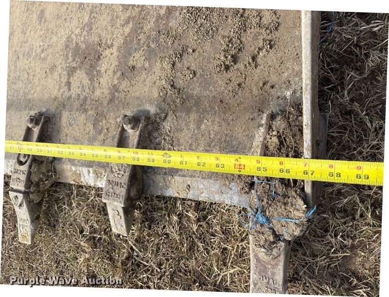 image for item OK9520 2021 Bobcat T62 tracked skid steer loader