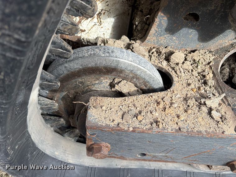 image for item OK9520 2021 Bobcat T62 tracked skid steer loader