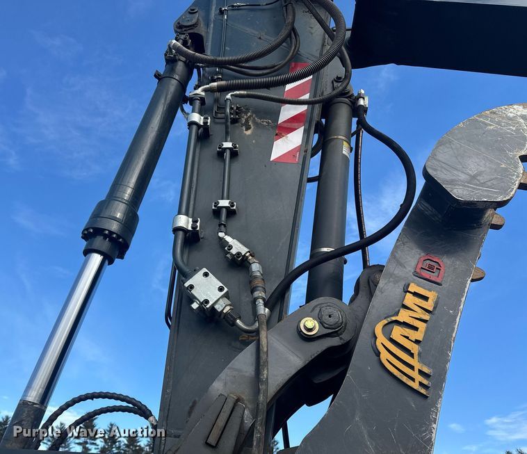 image for item YA0160 2022 Hyundai HX210AL excavator