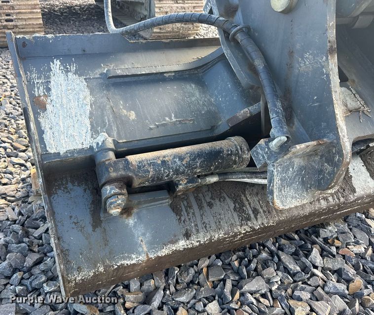 image for item YA0160 2022 Hyundai HX210AL excavator