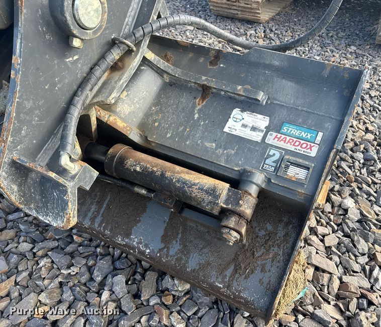 image for item YA0160 2022 Hyundai HX210AL excavator