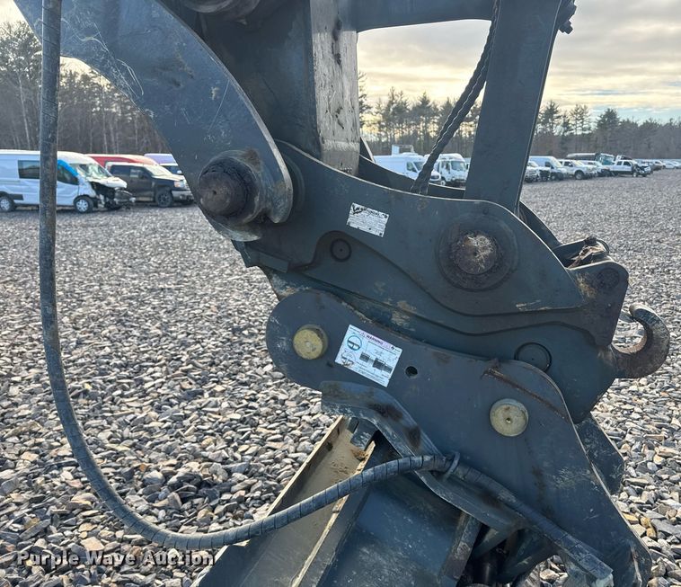 image for item YA0160 2022 Hyundai HX210AL excavator