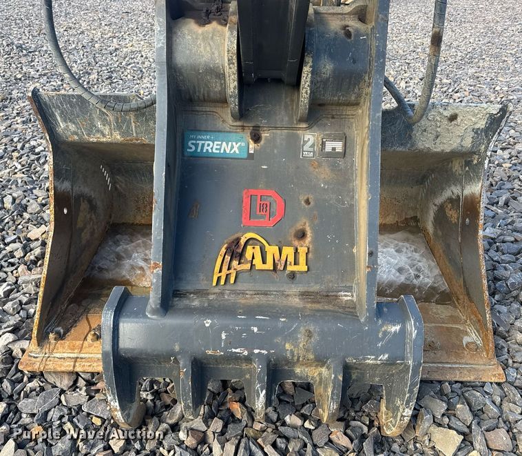 image for item YA0160 2022 Hyundai HX210AL excavator