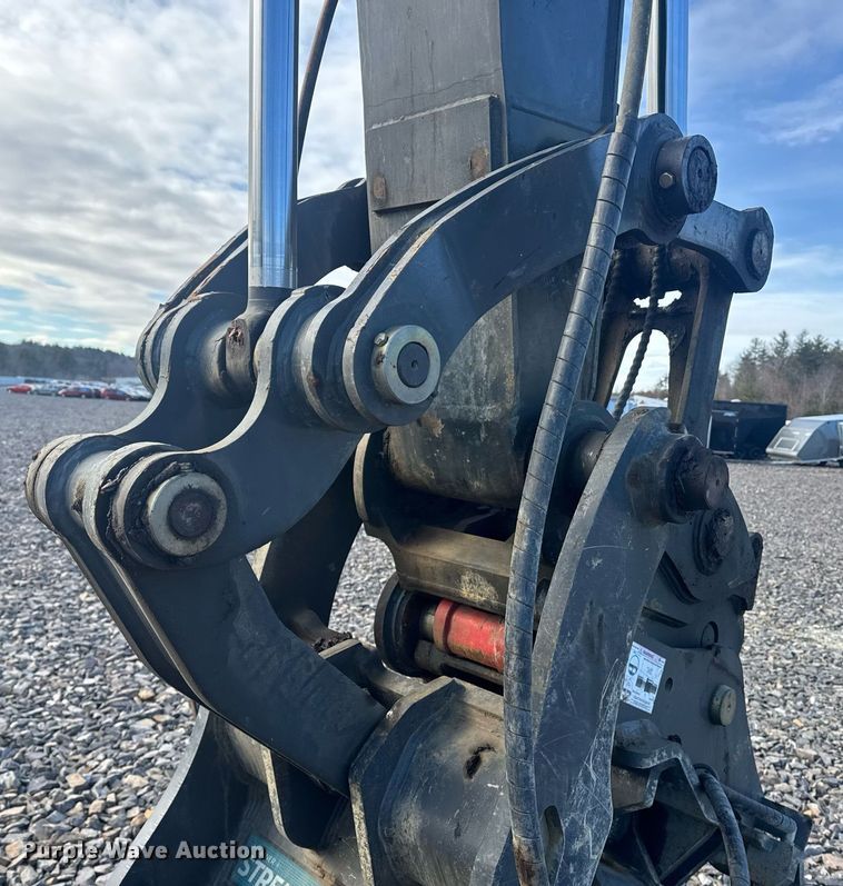 image for item YA0160 2022 Hyundai HX210AL excavator