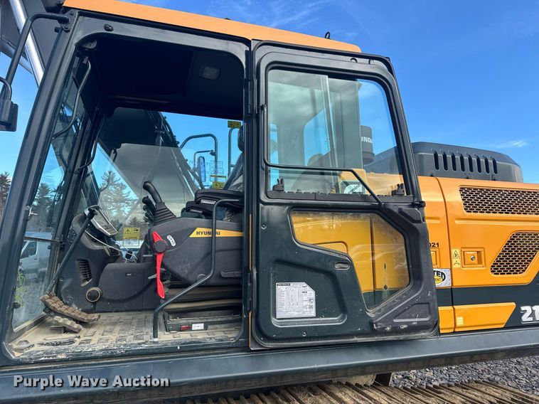 image for item YA0160 2022 Hyundai HX210AL excavator