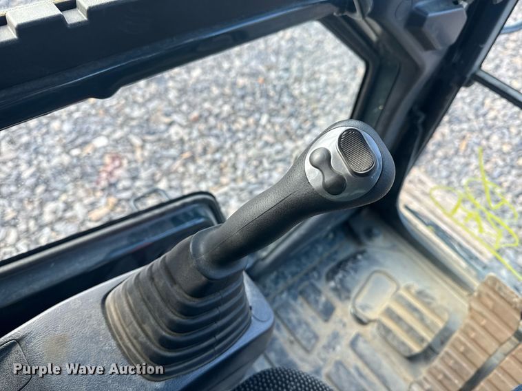 image for item YA0160 2022 Hyundai HX210AL excavator