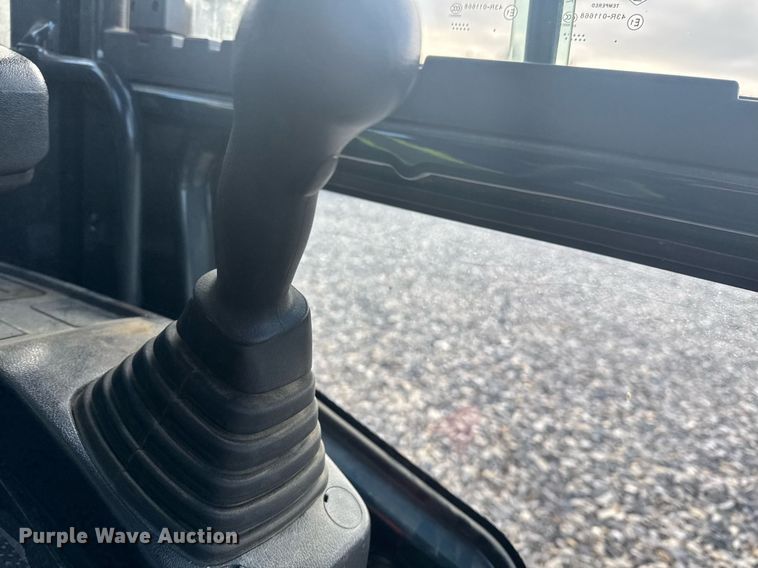 image for item YA0160 2022 Hyundai HX210AL excavator