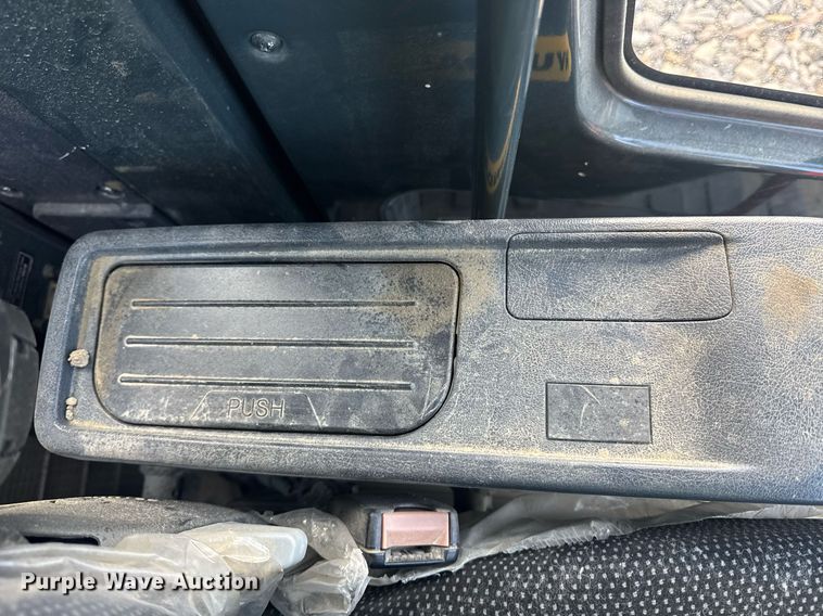 image for item YA0160 2022 Hyundai HX210AL excavator