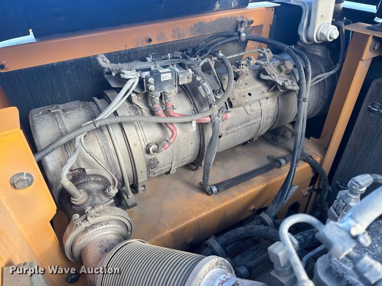 image for item YA0160 2022 Hyundai HX210AL excavator