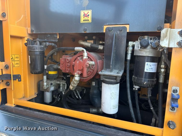 image for item YA0160 2022 Hyundai HX210AL excavator