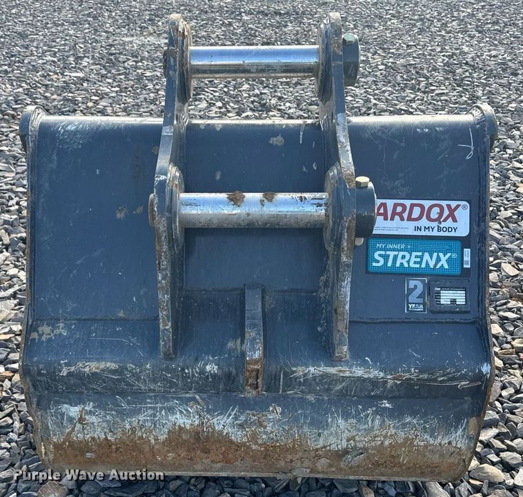 image for item YA0160 2022 Hyundai HX210AL excavator