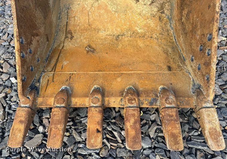 image for item YA0160 2022 Hyundai HX210AL excavator