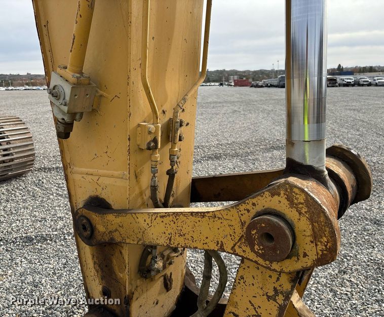 image for item YA0166 2013 Caterpillar 328D LCR excavator