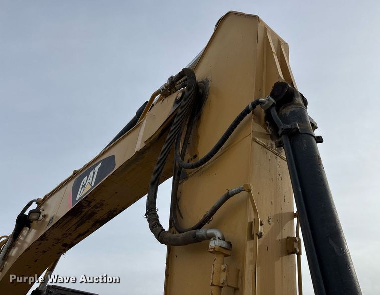 image for item YA0166 2013 Caterpillar 328D LCR excavator