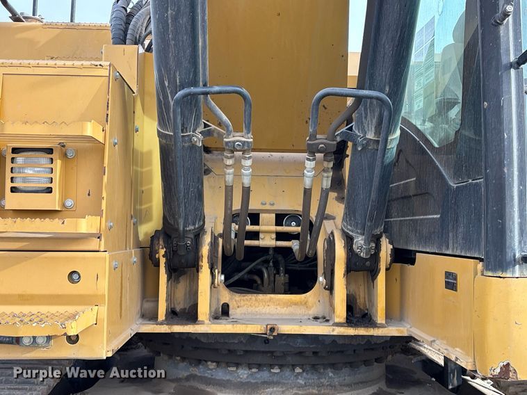 image for item YA0166 2013 Caterpillar 328D LCR excavator