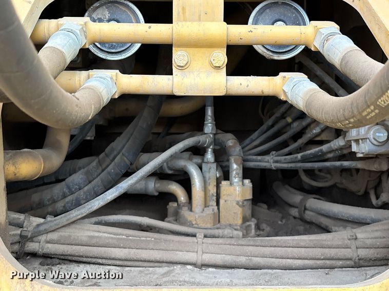 image for item YA0166 2013 Caterpillar 328D LCR excavator