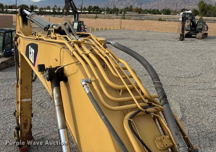 image for item YA0166 2013 Caterpillar 328D LCR excavator