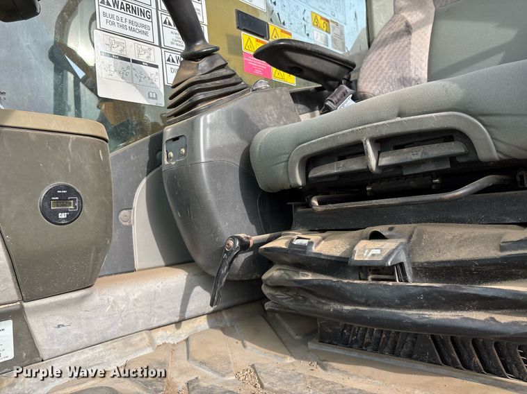 image for item YA0166 2013 Caterpillar 328D LCR excavator