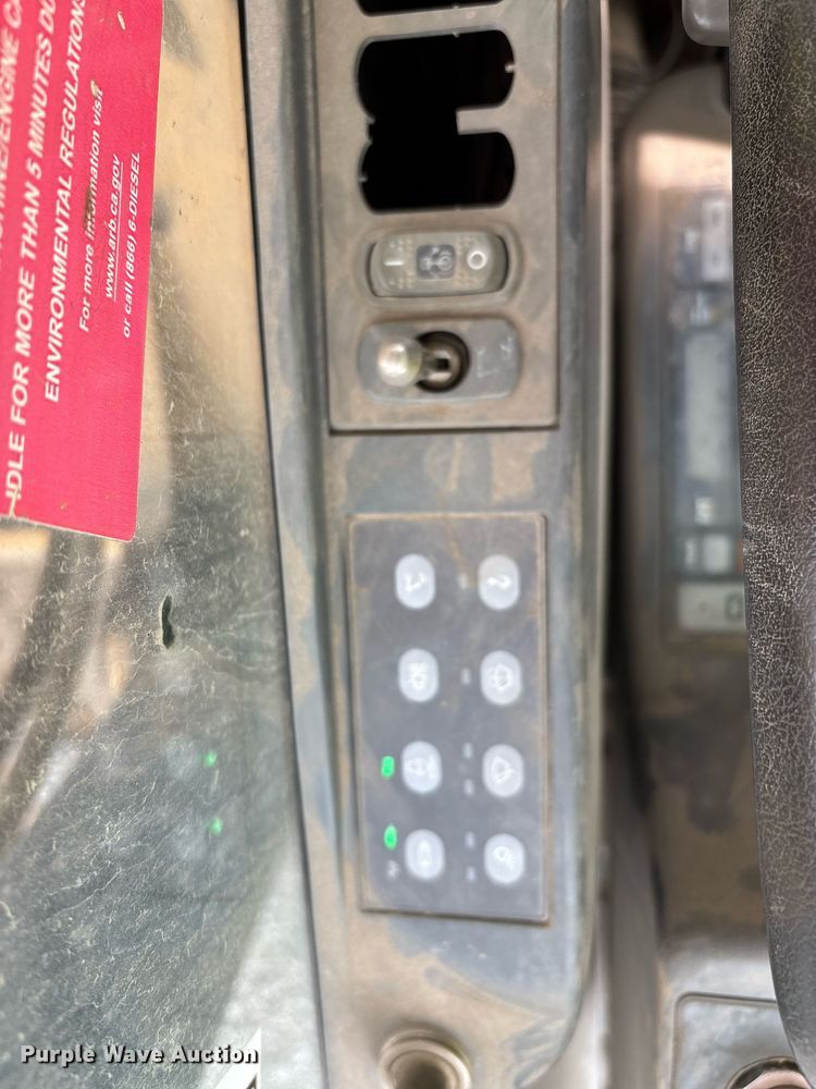 image for item YA0166 2013 Caterpillar 328D LCR excavator