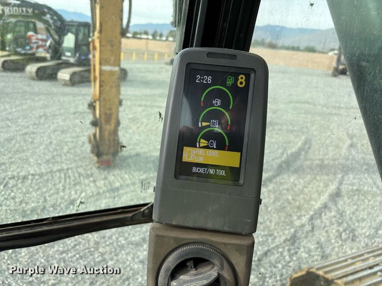 image for item YA0166 2013 Caterpillar 328D LCR excavator