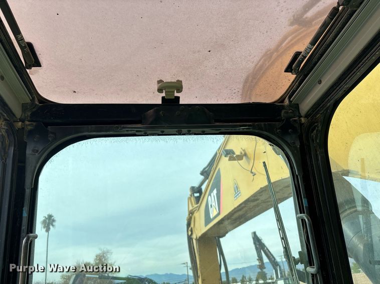 image for item YA0166 2013 Caterpillar 328D LCR excavator