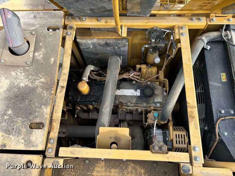 image for item YA0166 2013 Caterpillar 328D LCR excavator