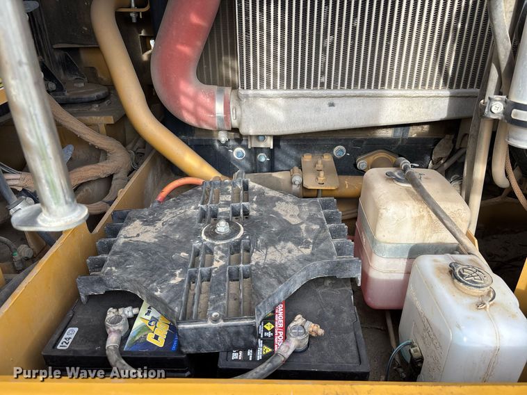 image for item YA0166 2013 Caterpillar 328D LCR excavator