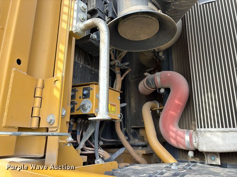 image for item YA0166 2013 Caterpillar 328D LCR excavator