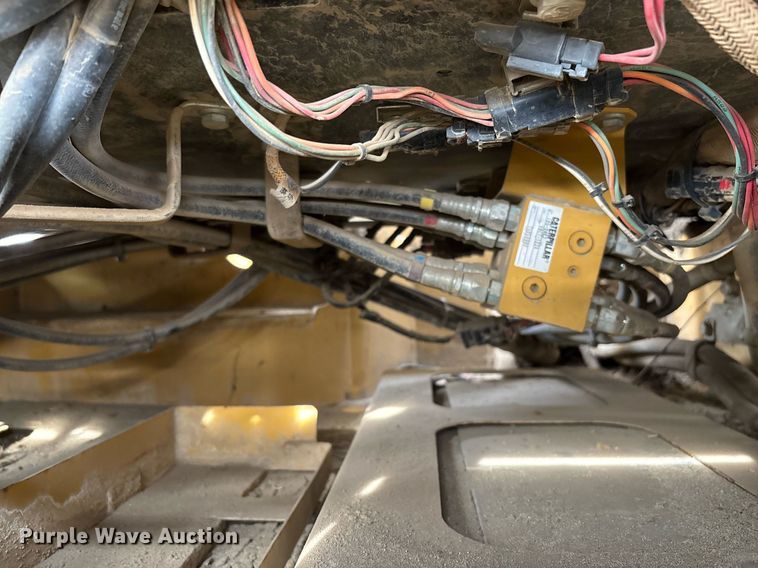 image for item YA0166 2013 Caterpillar 328D LCR excavator