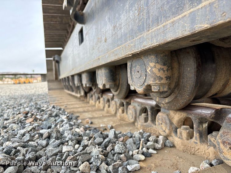 image for item YA0166 2013 Caterpillar 328D LCR excavator