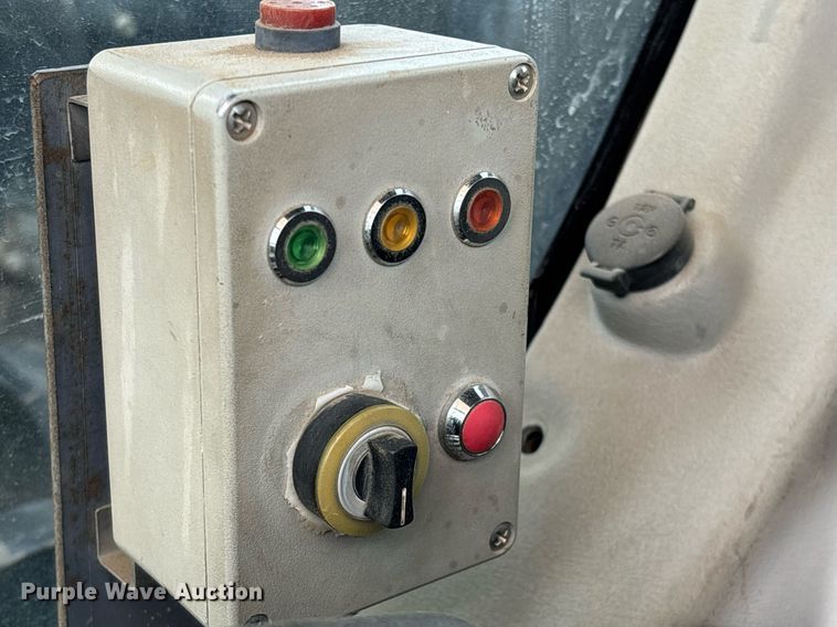 image for item YA0168 2013 Doosan DX235LCR excavator