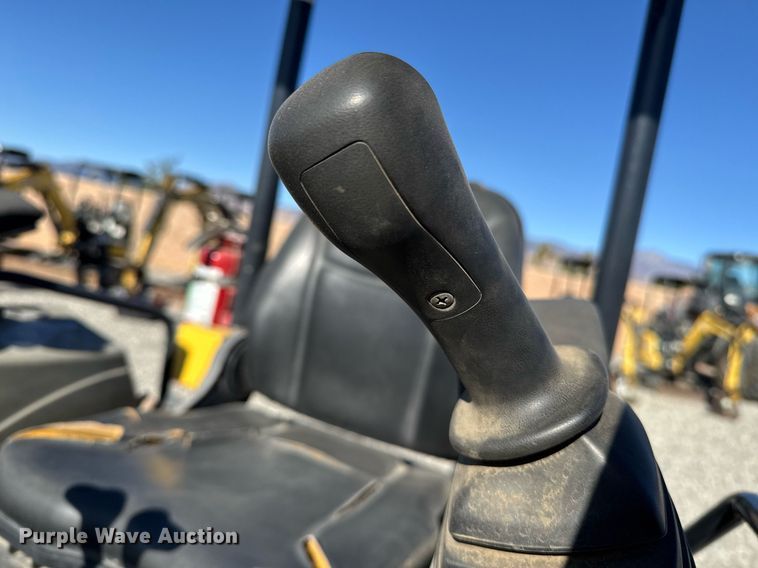 image for item YA0172 2018 Yanmar VIO17-A mini excavator