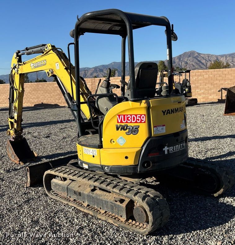 image for item YA0173 2019 Yanmar VIO35-6A mini excavator