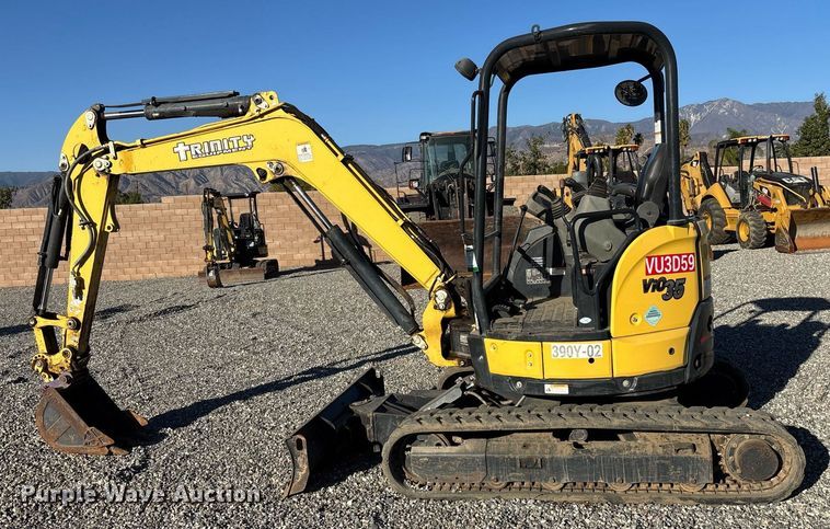 image for item YA0173 2019 Yanmar VIO35-6A mini excavator