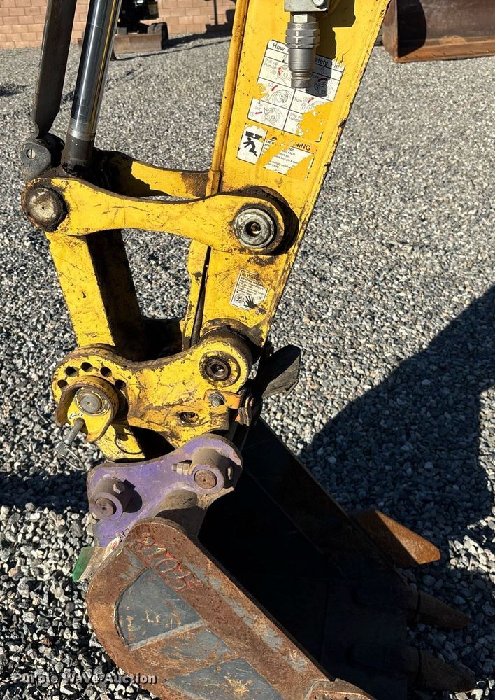 image for item YA0173 2019 Yanmar VIO35-6A mini excavator